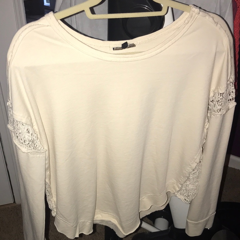 long sleeve top from buckle